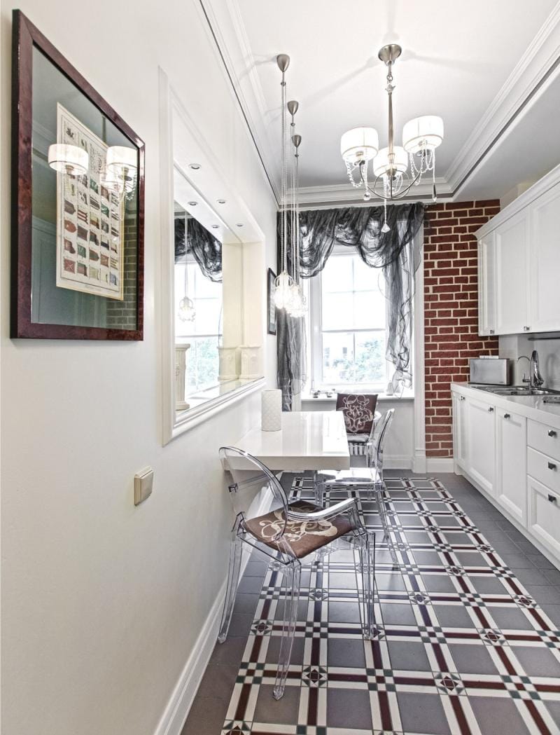 White-grey kitchen sa interior