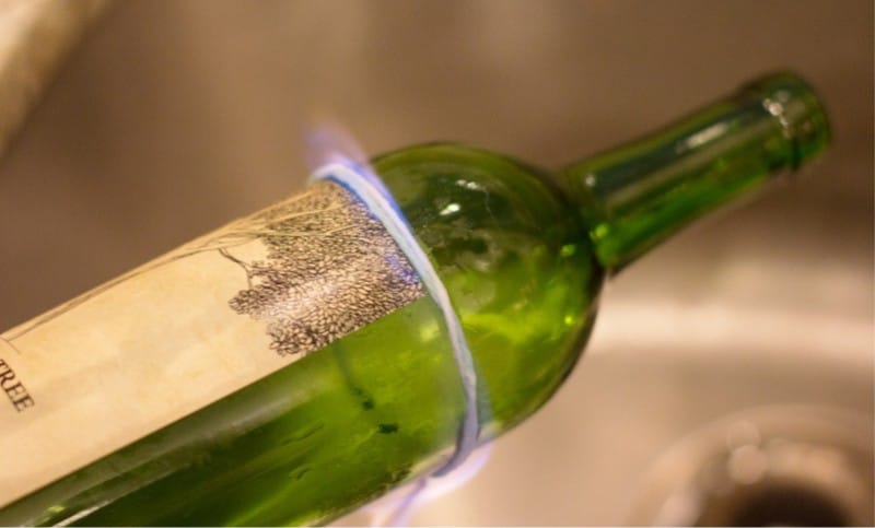 Kaip apdailinti stiklinį butelį