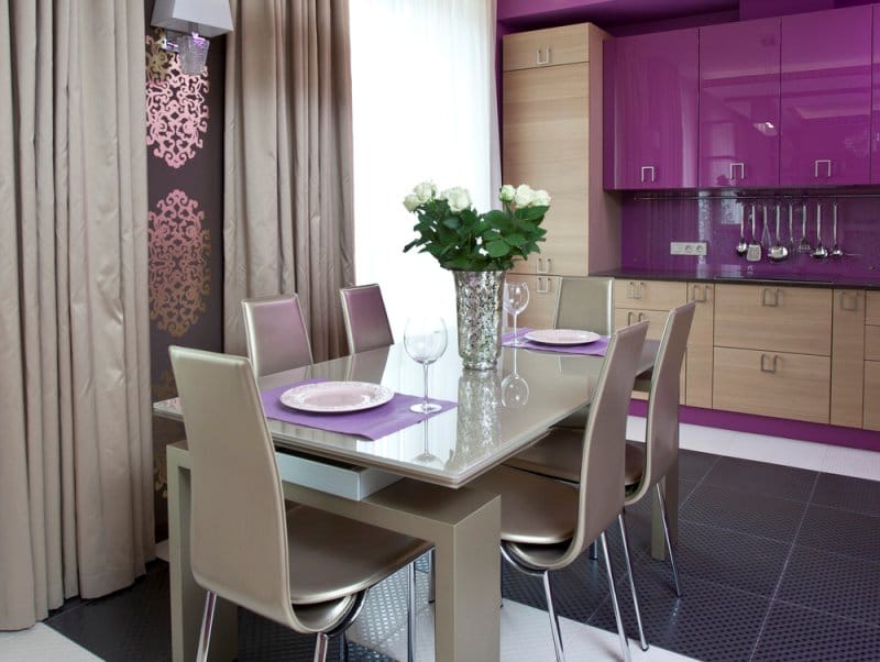 Beige-purple kitchen