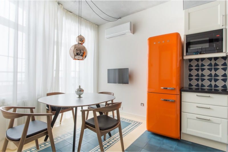 ตู้เย็น Smeg สีส้ม
