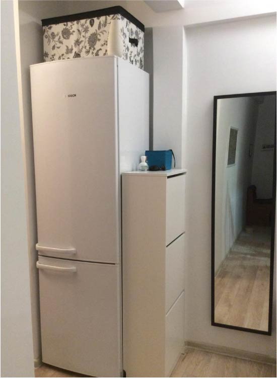 Tủ lạnh ở hành lang