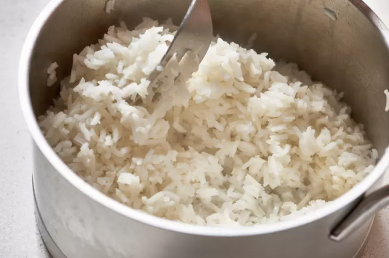 Jasmine rice according to the method of pilaf